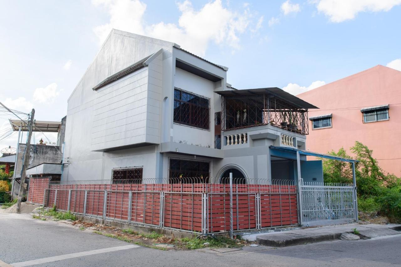 Bluebell House Hatyai - Cosy 3 Bedrooms For 10 Pax - 9 Mins Drive To Lee Grd Ban Kho Hong Exterior foto