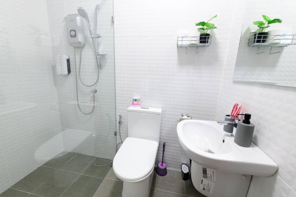 Bluebell House Hatyai - Cosy 3 Bedrooms For 10 Pax - 9 Mins Drive To Lee Grd Ban Kho Hong Exterior foto